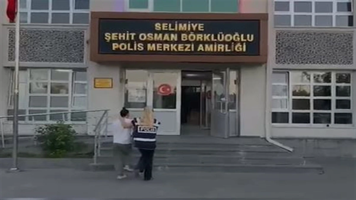 Kayseri'de 12,5 yıl hapisle aranan firari kadın h&uuml;k&uuml;ml&uuml; yakalandı 