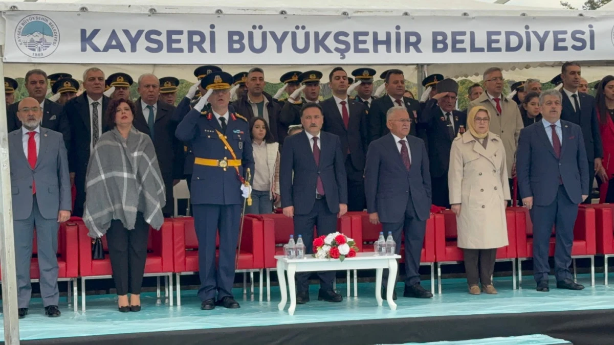 KAYSERİ&rsquo;DE 29 EKİM COŞKUYLA KUTLANDI 