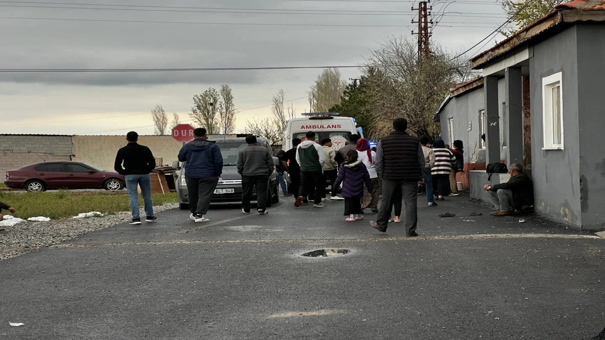 Kayseri&rsquo;de akrabalar arasında bı&ccedil;aklı kavga: 3 yaralı 