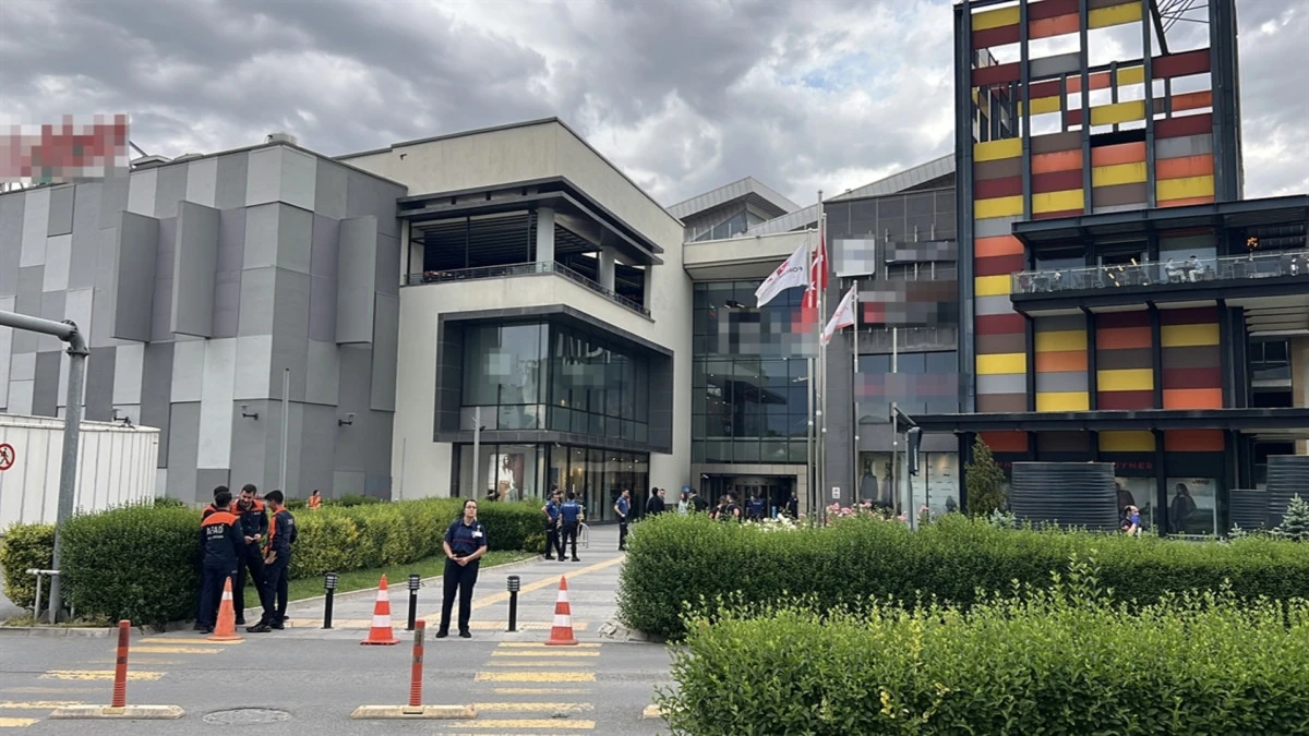 Kayseri&rsquo;de AVM&rsquo;de asılsız &lsquo;canlı bomba&rsquo; ihbarı yapan &ccedil;ocuk yakalandı! 