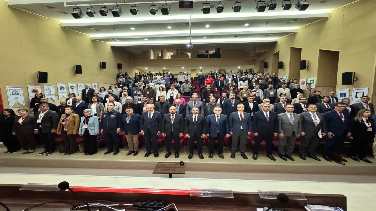Kayseri&rsquo;de deprem paneli ve &ccedil;alıştayı d&uuml;zenlendi