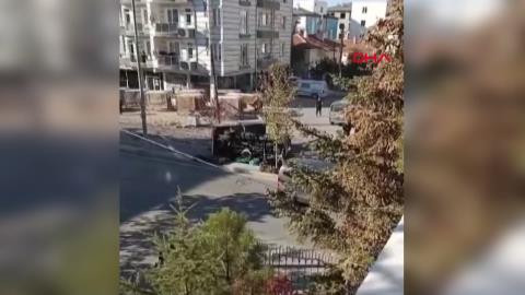 Kayseri'de kamyon otomobile çarptı: 1 ölü, 6 yaralı 