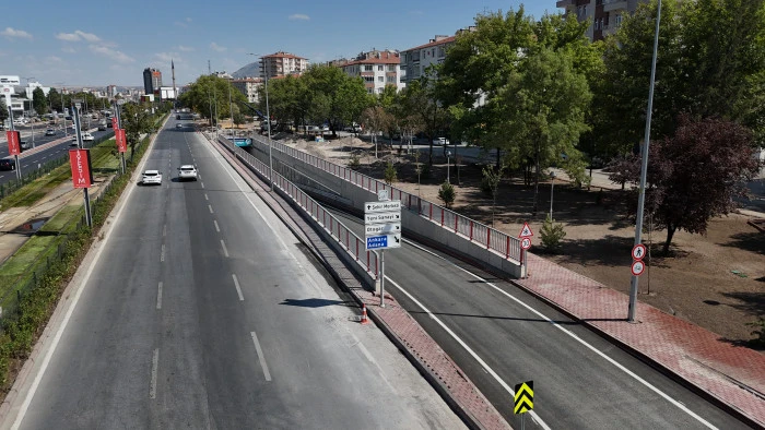 Kayseri&rsquo;de Ulaşıma 300 Milyon TL&rsquo;lik Yatırım: DSİ-Yeni Sanayi Kavşağı A&ccedil;ıldı   
