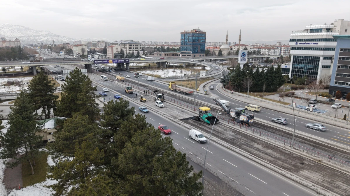 Kayseri'de yollar mercek altında! Bozulan her nokta onarılıyor: İşte ilk etap &ccedil;alışmaları 