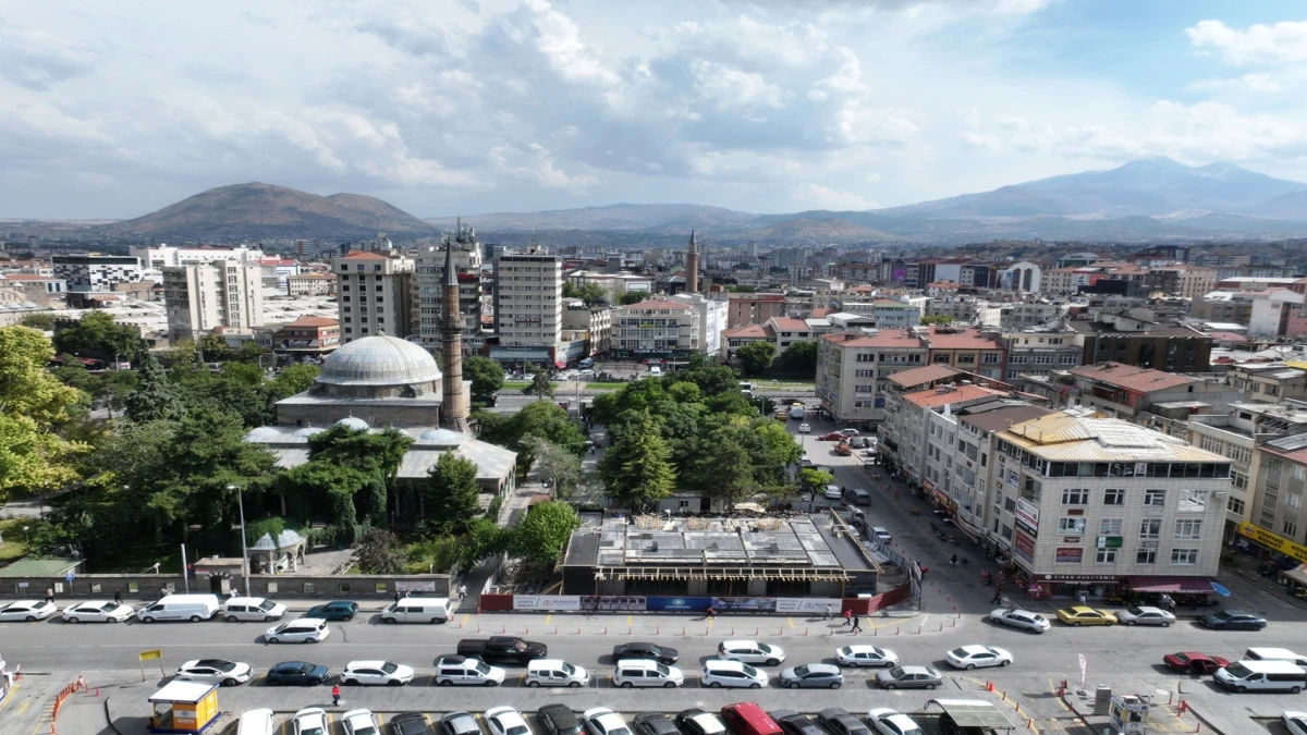 Kayseri'nin tarihi simgesi Kurşunlu Cami'de ek şadırvan i&ccedil;in son aşamaya gelindi 