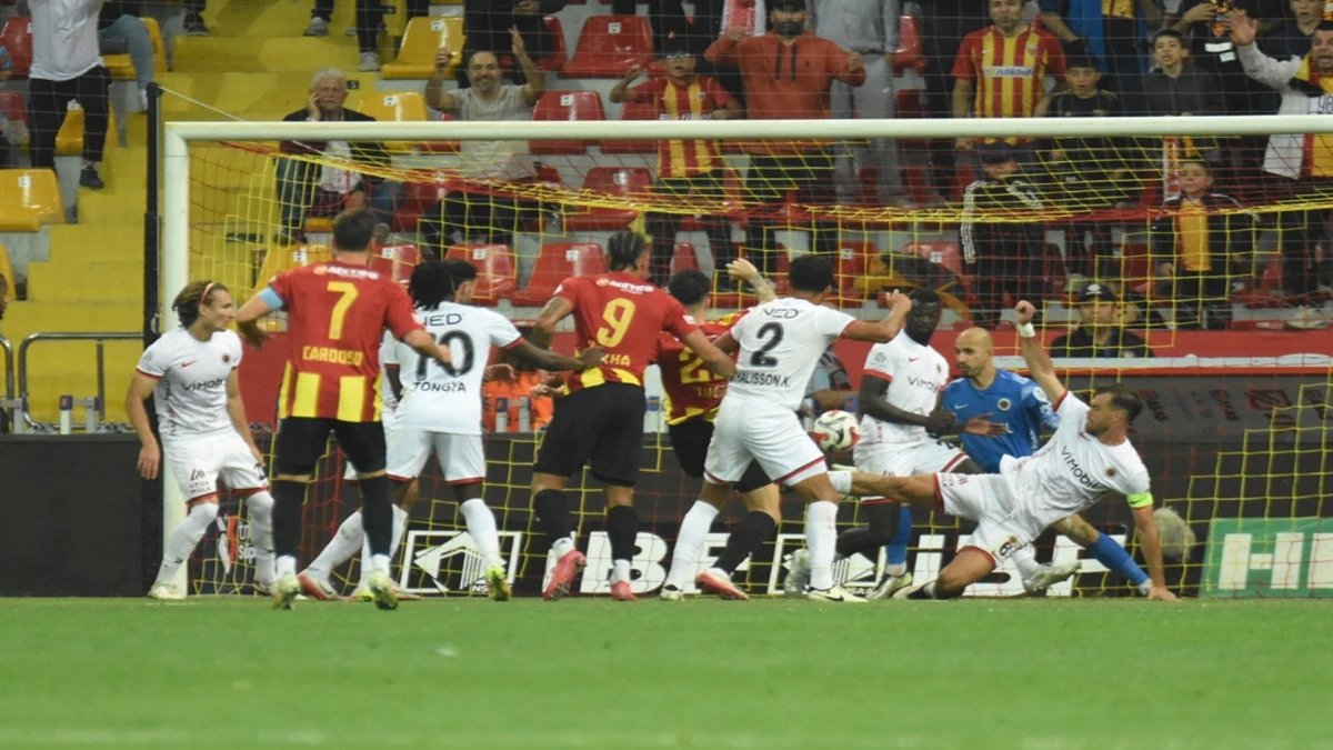 Kayserispor, 9 Kişi Kalan Gençlerbirliği’ni Geçemedi: 1-1