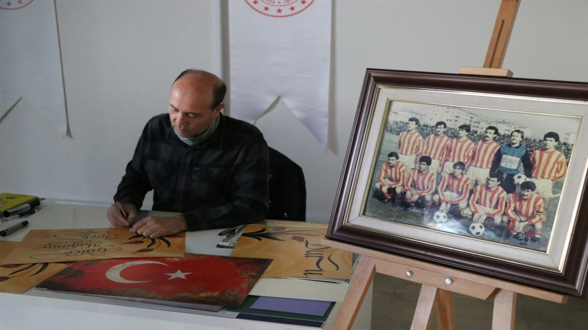 Kayserisporlu Eski Futbolcu Kaligrafi Sanatıyla Hayatını Yeniden Yazdı 