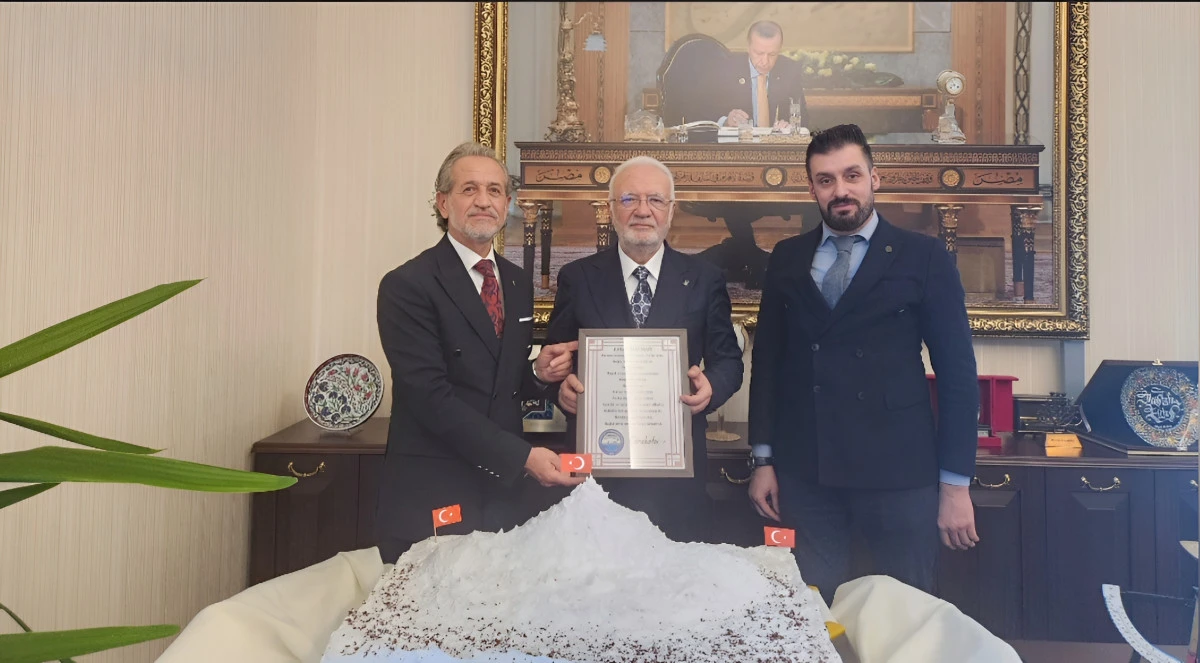 KESADER&rsquo;den AK Parti&rsquo;li Elitaş&rsquo;a ziyaret! 