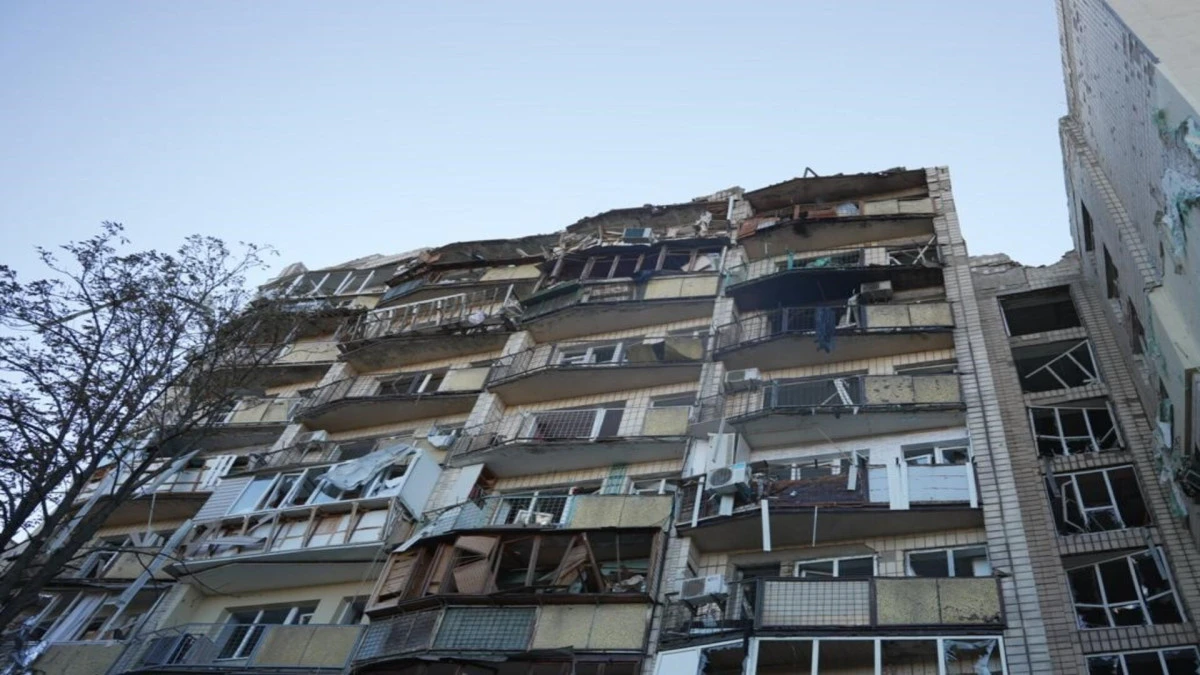 Kiev'e Rusya'dan balistik f&uuml;ze saldırısı: 15 &ouml;l&uuml;, 33 yaralı 