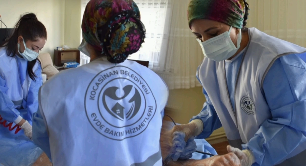 Kocasinan Belediyesi’nden Yatağa Bağımlı Vatandaşlara Şefkat Eli 