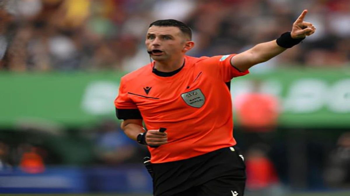 ​Kritik Finale İngiliz Hakem: T&uuml;rkiye - Kosova Ma&ccedil;ında Michael Oliver D&uuml;d&uuml;k &Ccedil;alacak! 