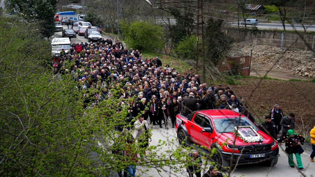 Kuzeyin Oğlu' Volkan Konak&rsquo;a, &ouml;l&uuml;m yıl d&ouml;n&uuml;m&uuml;nde y&uuml;r&uuml;y&uuml;şl&uuml; anma 