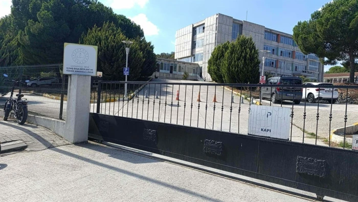 Lise öğrencisinin darbedildiği soruşturmada okul müdürü ile 2 yardımcısı açığa alındı 