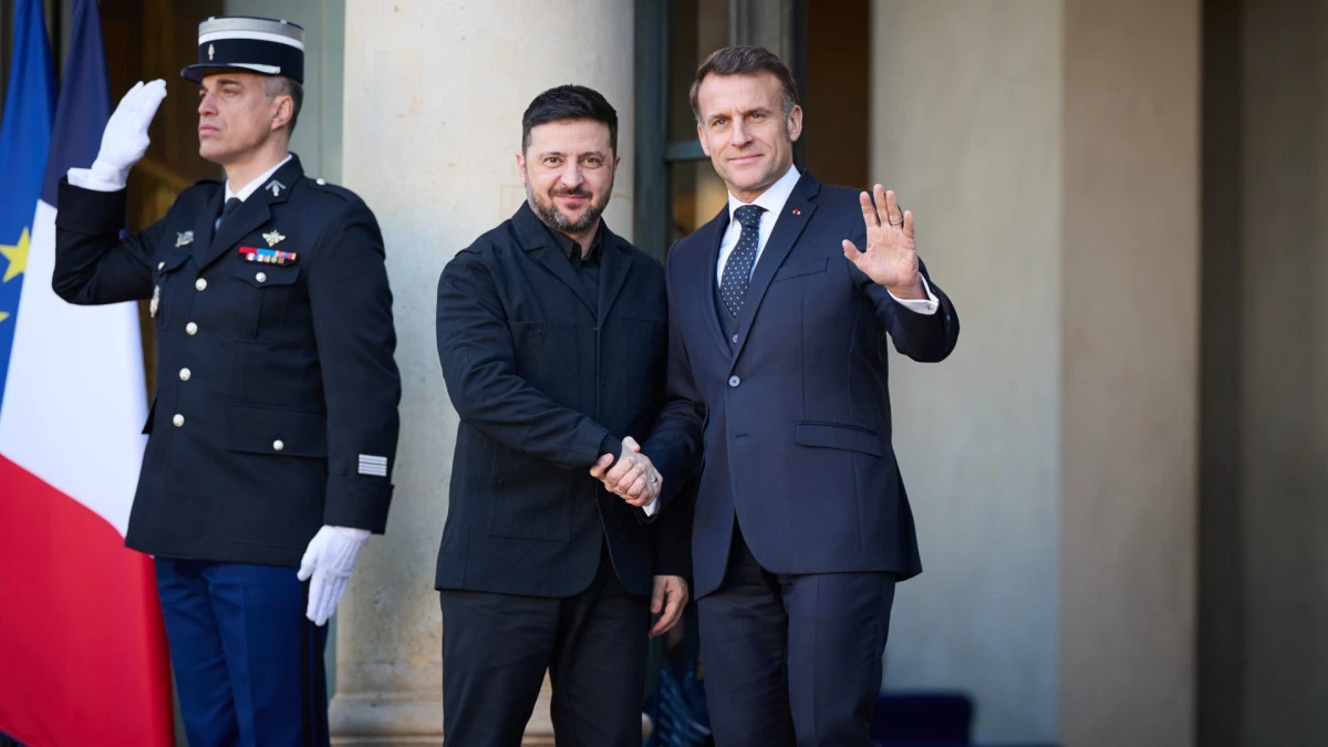 Macron ve Zelenskiy'den hava savunması ve ortak f&uuml;ze &uuml;retimi g&ouml;r&uuml;şmesi