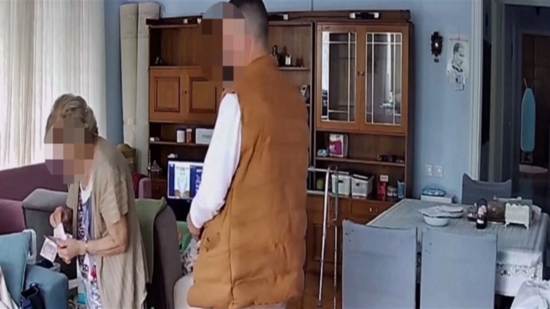 &lsquo;Manda yoğurdu&rsquo; bahanesiyle girdiği evde dolandırıcılık yapan ş&uuml;pheli tutuklandı 