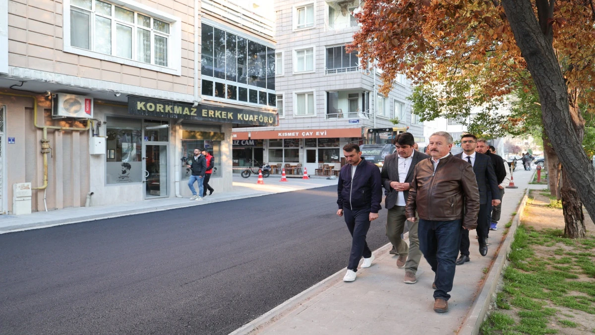 Melikgazi&rsquo;de Asfalt Mesaisi: Orhangazi Caddesi Yeni Y&uuml;z&uuml;ne Kavuştu! 