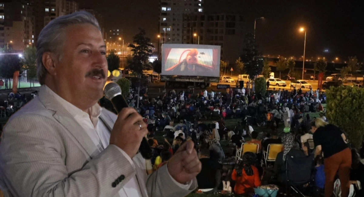 Melikgazi'de Sinema Günleri Coşkusu: Başkan Palancıoğlu'ndan Savunma Sanayii Müjdesi! 