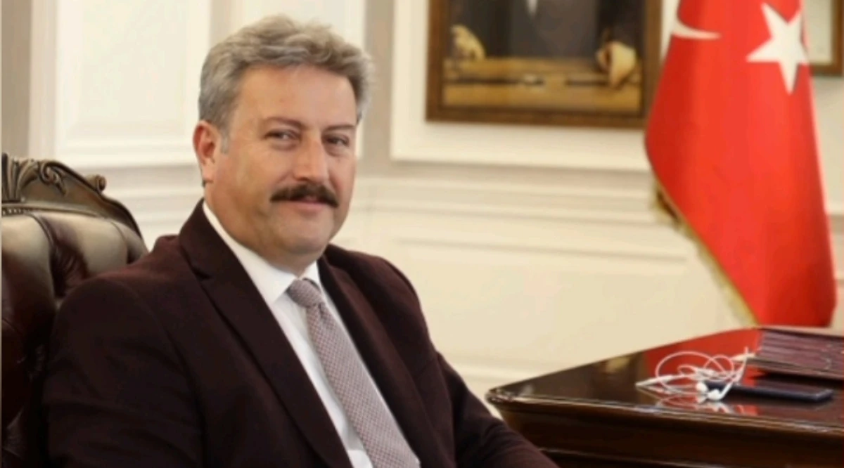 MELİKGAZİ'DEN “KIZIL ELMA NERESİDİR?” KONFERANSI 