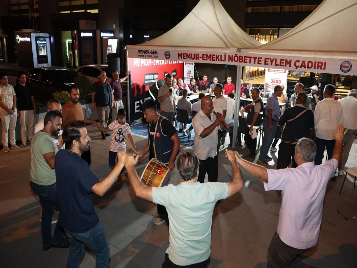 Memur-Sen, 81 ilde ‘Memur- Emekli Nöbette’ eylem çadırları kurdu 