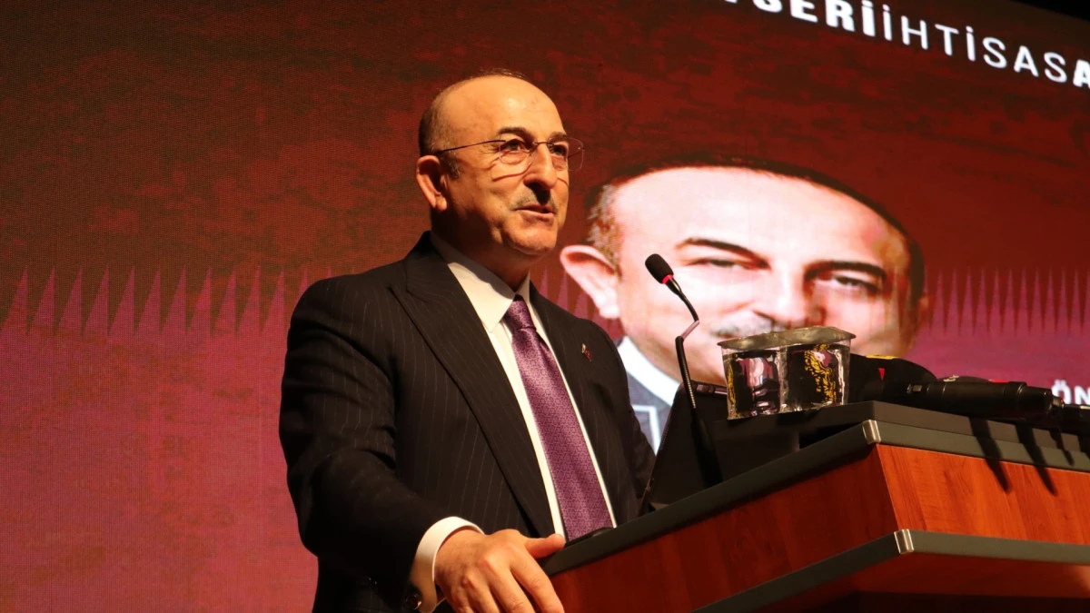 Mevl&uuml;t &Ccedil;avuşoğlu: "İran meselesinde son derece ilkeli bir tutum sergiliyoruz"