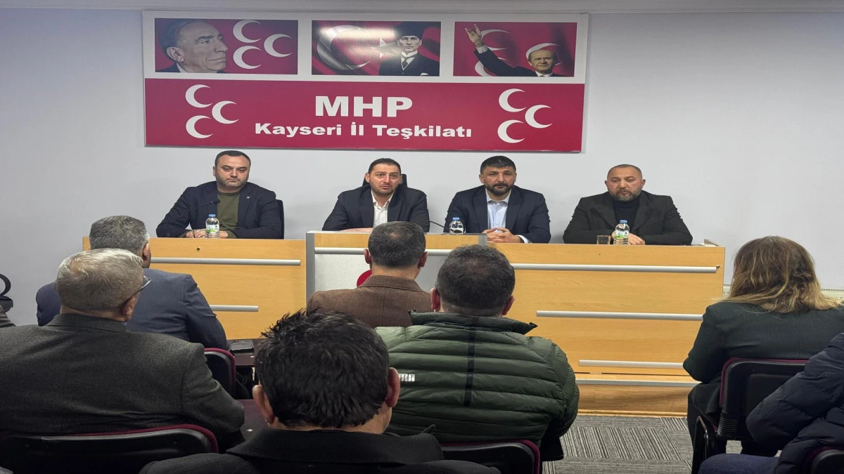 MHP Kayseri il y&ouml;netimi, 2025 yılını değerlendirdi   
