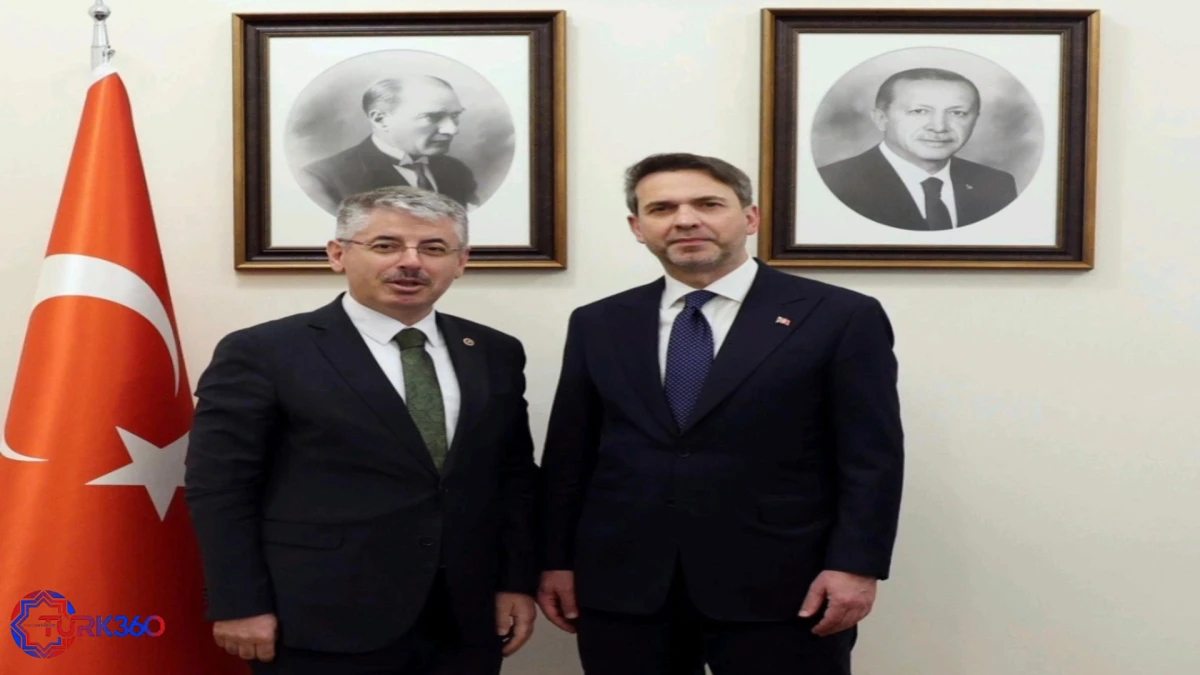 Milletvekili &Ccedil;opuroğlu Bakan Bayraktar ile G&ouml;r&uuml;şt&uuml;: Şarj İstasyonlarında "Farklı Fiyat" Devri Bitiyor mu? 