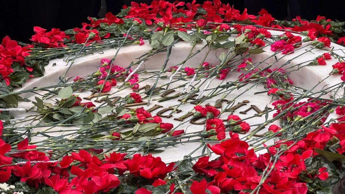 Muhsin Yazıcıoğlu, mezarı başında anıldı! 