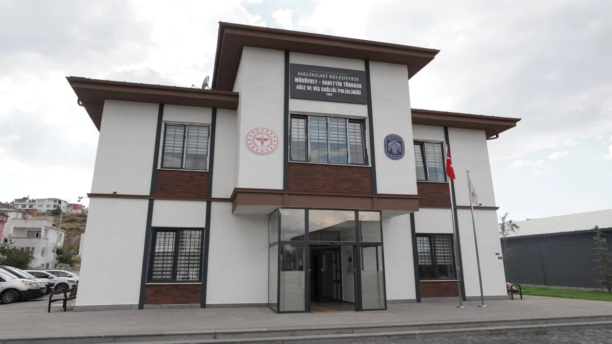M&uuml;r&uuml;vvet-Saadettin T&uuml;rkkan Ağız ve Diş Sağlığı Polikliniği hizmete a&ccedil;ılıyor  