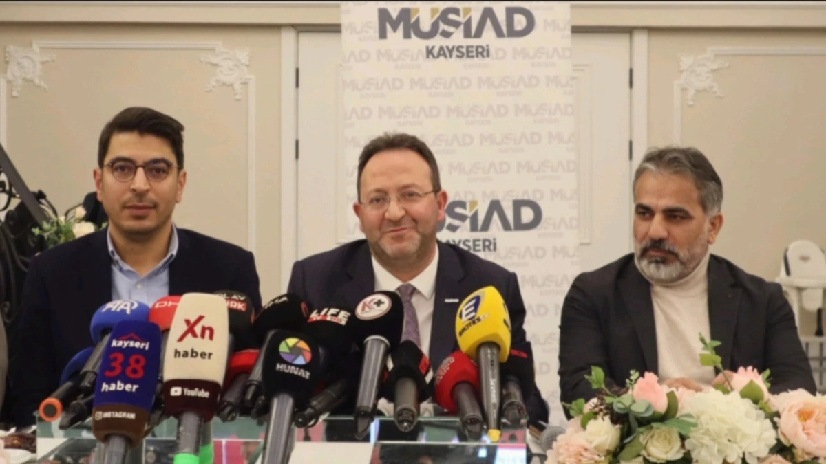 M&Uuml;SİAD Kayseri Şubesi, basın mensuplarıyla iftarda bir araya geldi! 