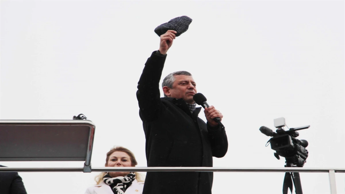 &Ouml;zg&uuml;r &Ouml;zel: 2026, yeni siyasetin miladı olacak! 