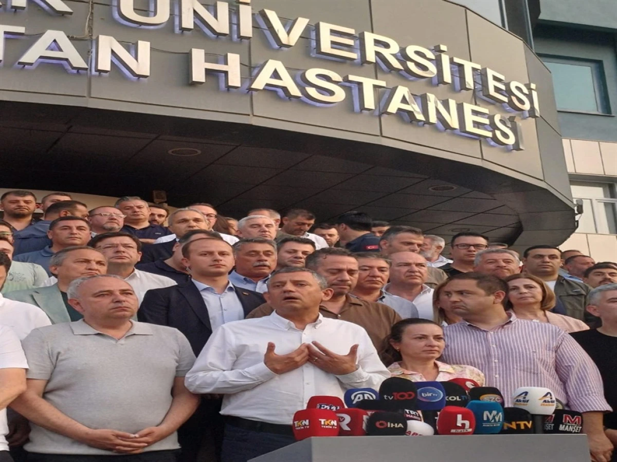 Özgür Özel Gözyaşları İçinde Açıkladı: “Aklımın Yarısını, Kalbimin Yarısını Kaybettim”  