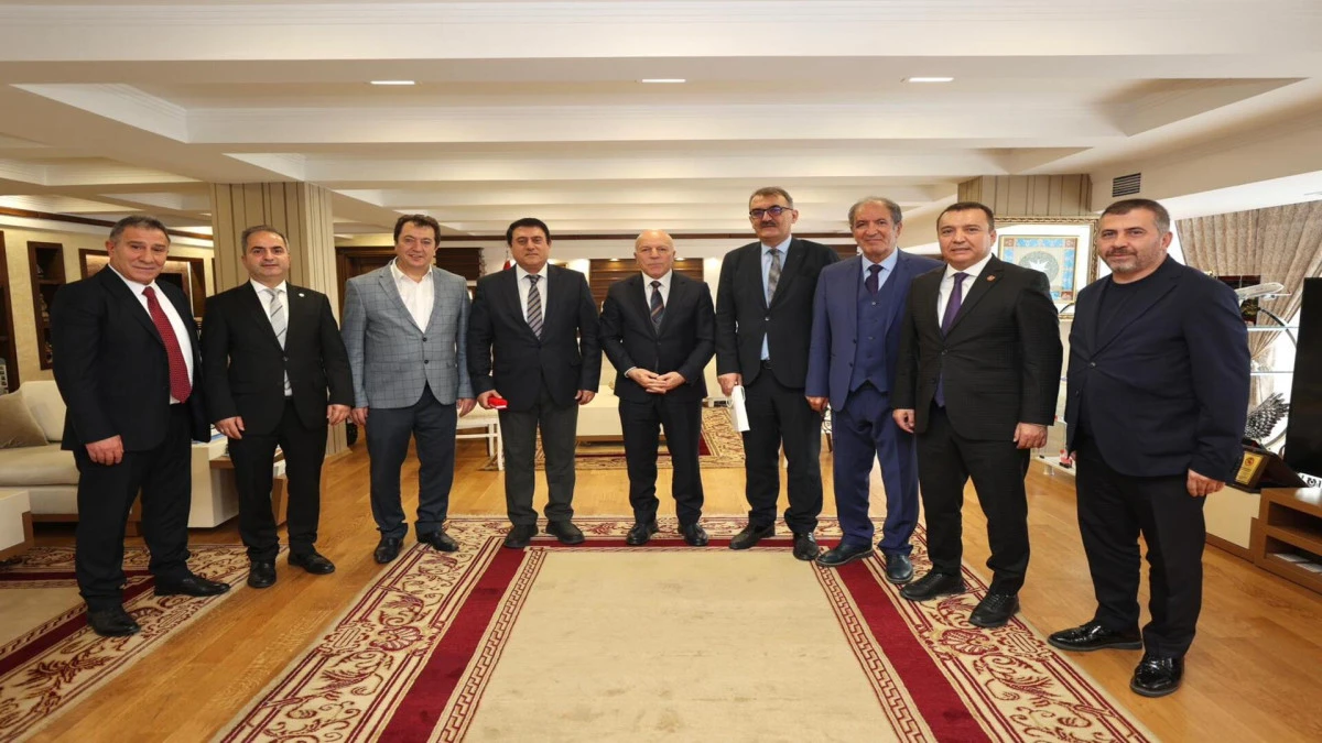 RATEM Heyetinden Erzurum Büyükşehir Belediye Başkanı Mehmet Sekmen’e Ziyaret! 