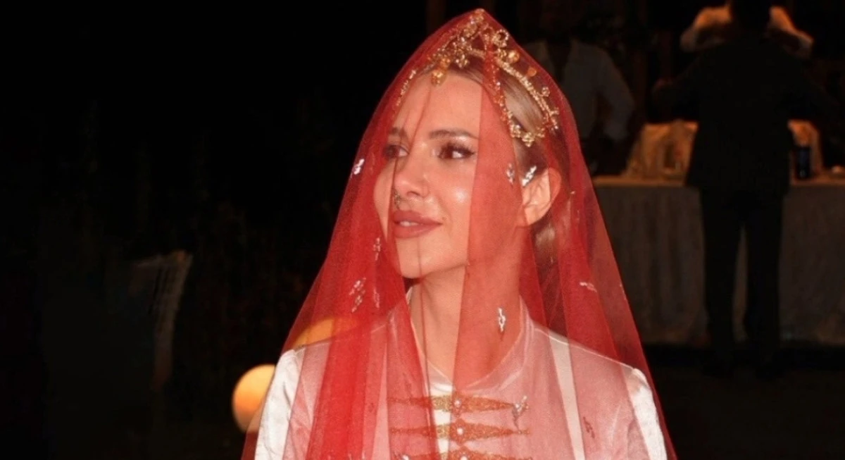 Romanyalı şarkıcı Otilia ile Yalovalı eşi, 2 yıl sonra düğün yaptı!  