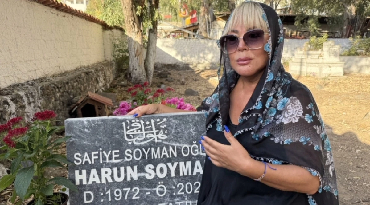 Safiye Soyman, oğlu Harun’u ölümünün 1’inci yılında gözyaşlarıyla andı 