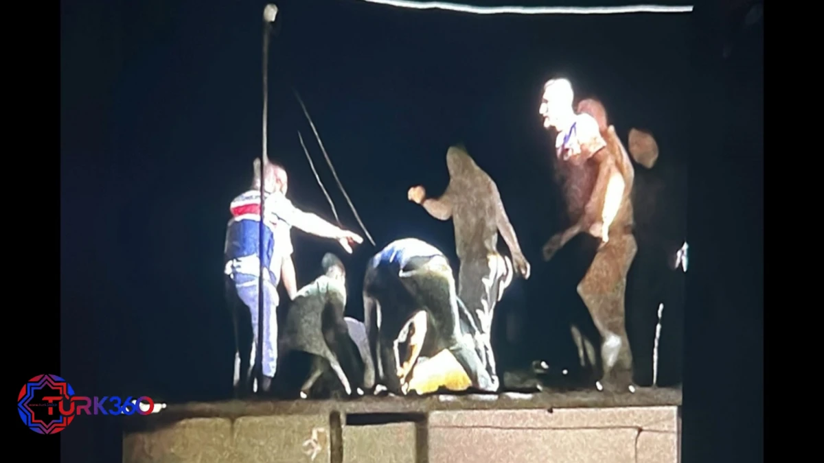 Şanlıurfa&rsquo;da kayıp &ccedil;ocuk 11 saat sonra evin damında &ouml;l&uuml; bulundu! 