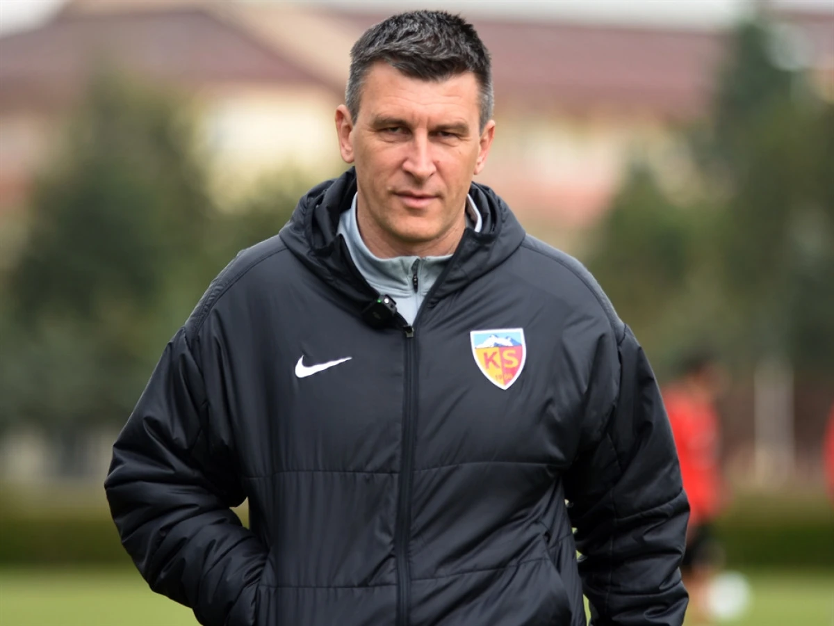 Sergej Jakirovic: Futbolcularımızın mücadelesi bizi buraya getirdi 