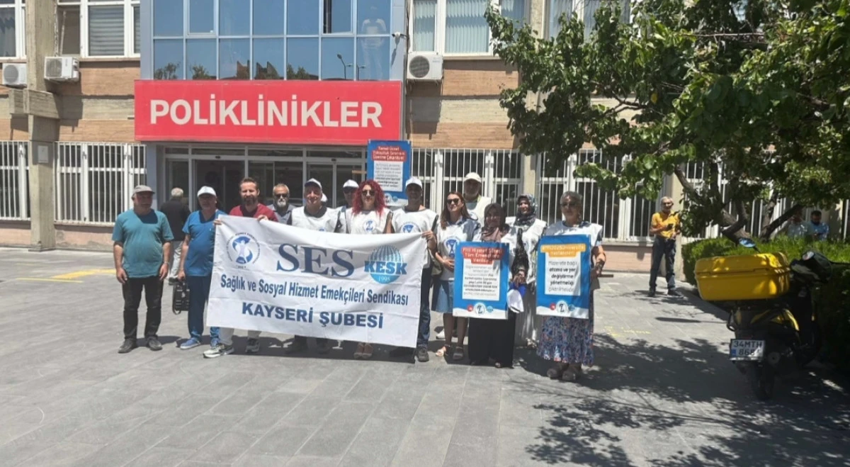 SES'ten Toplu Sözleşme Manifestosu: 'Üniversite Hastaneleri İçin Mücadele Zamanı' 