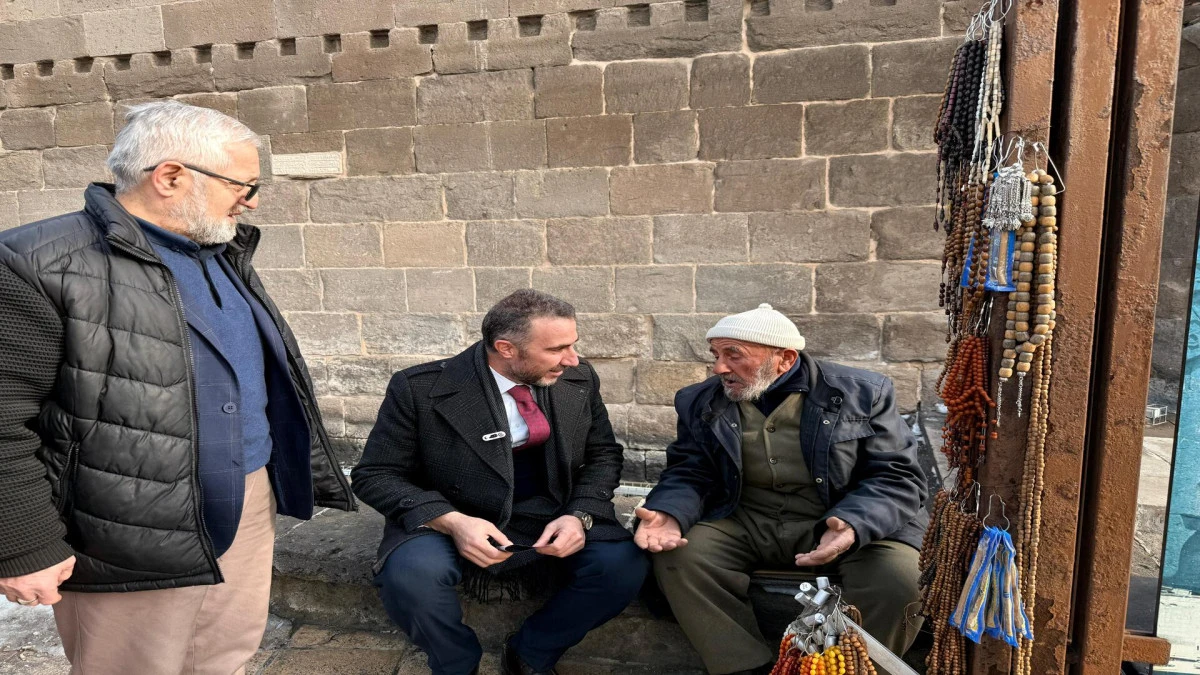 SP Kayseri teşkilatı, emeklilerin sorunlarını sahada dinledi! 