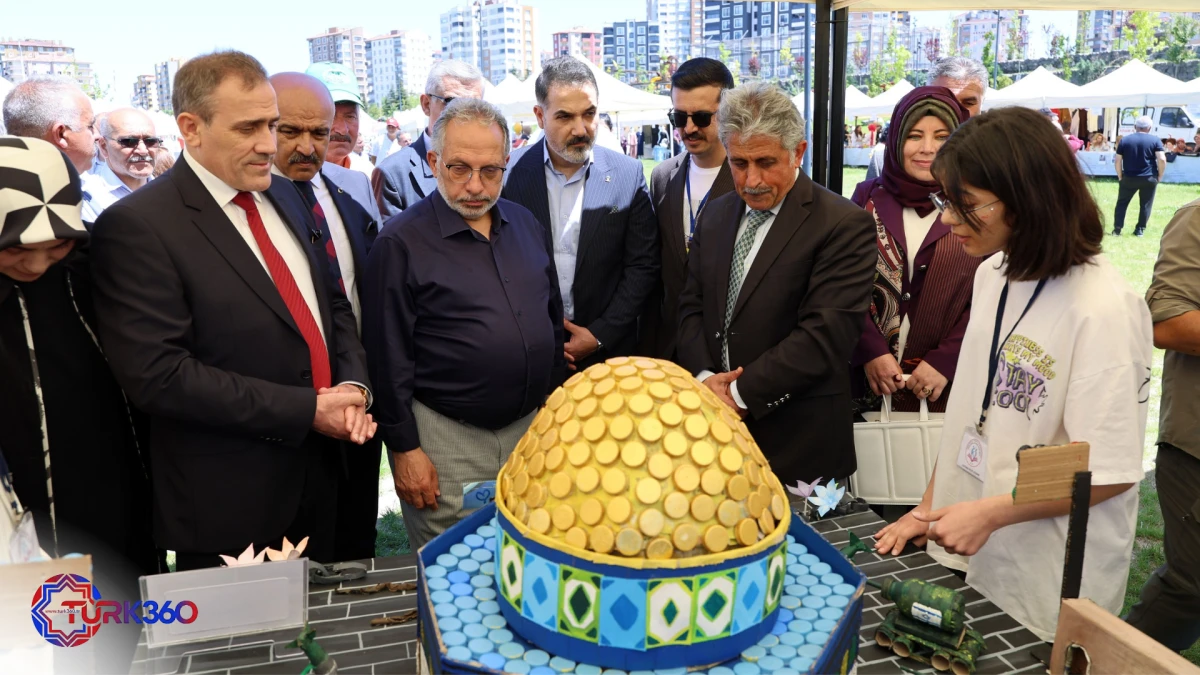 Talas'ta "Atıktan Sanata" Seferberliği: T&uuml;rk D&uuml;nyası Millet Bah&ccedil;esi &Ccedil;evre Ş&ouml;lenine Sahne Oldu 