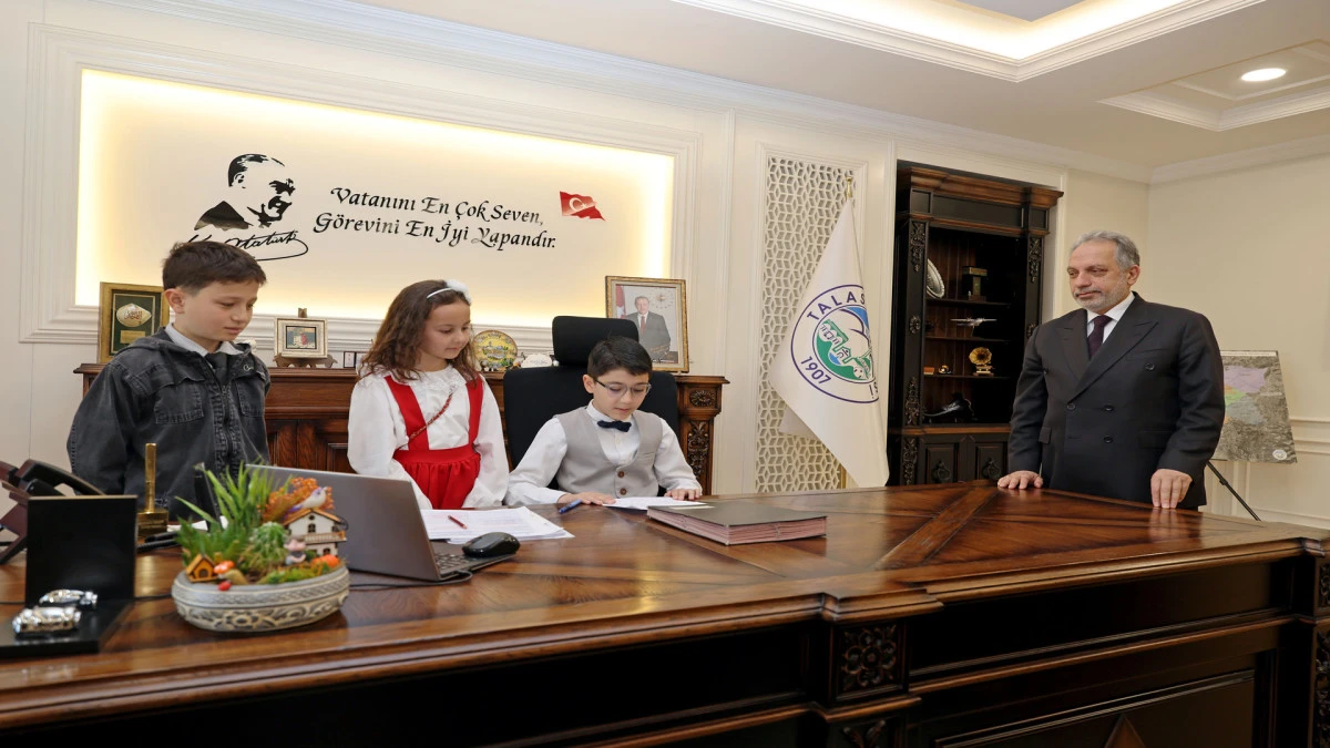 Talas&rsquo;ta k&uuml;&ccedil;&uuml;k başkan b&uuml;y&uuml;k mesajlar verdi 