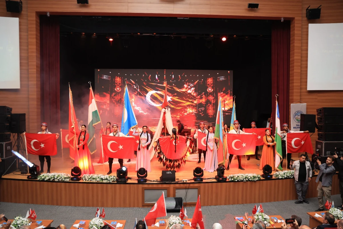 Talas&rsquo;ta T&uuml;rk D&uuml;nyası Şair ve Yazarları 2. Buluşma heyecanı  