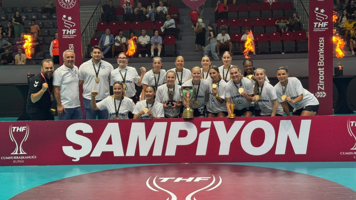 THF Cumhurbaşkanlığı Kupası kadınlar şampiyonu Armada Praxis Yalıkavak oldu 