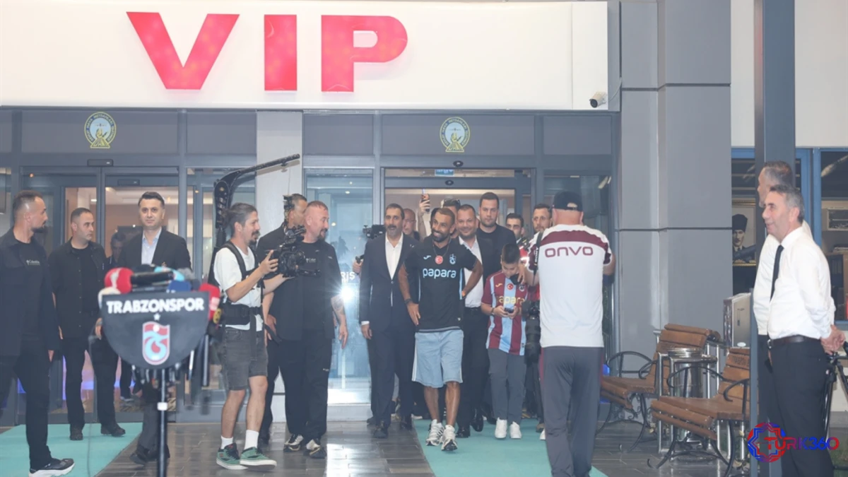 Trabzon&rsquo;da Salah&rsquo;a coşkulu karşılama