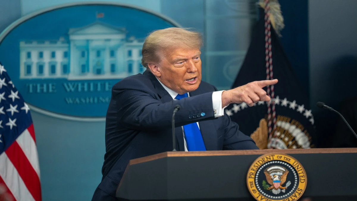 Trump'tan İran a&ccedil;ıklaması: Anlaşma olmazsa her şeyi havaya u&ccedil;urup petrol&uuml; alacağız 