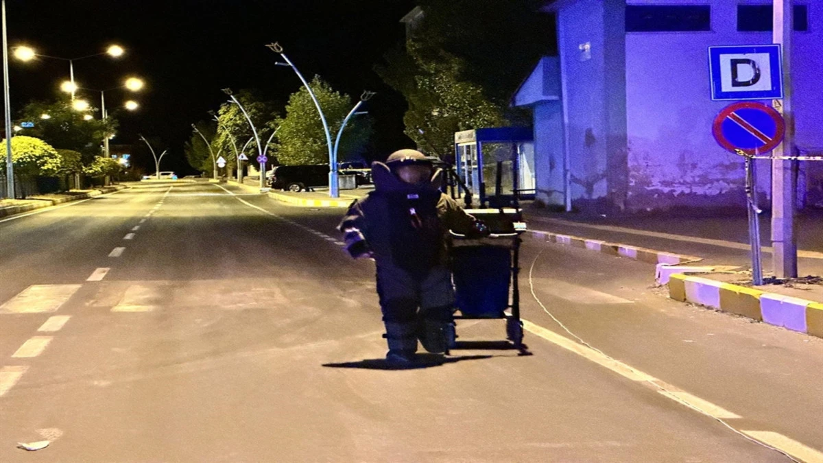 Tunceli’de Şüpheli Çanta Alarmı: Yol Kısa Süreli Kapandı 