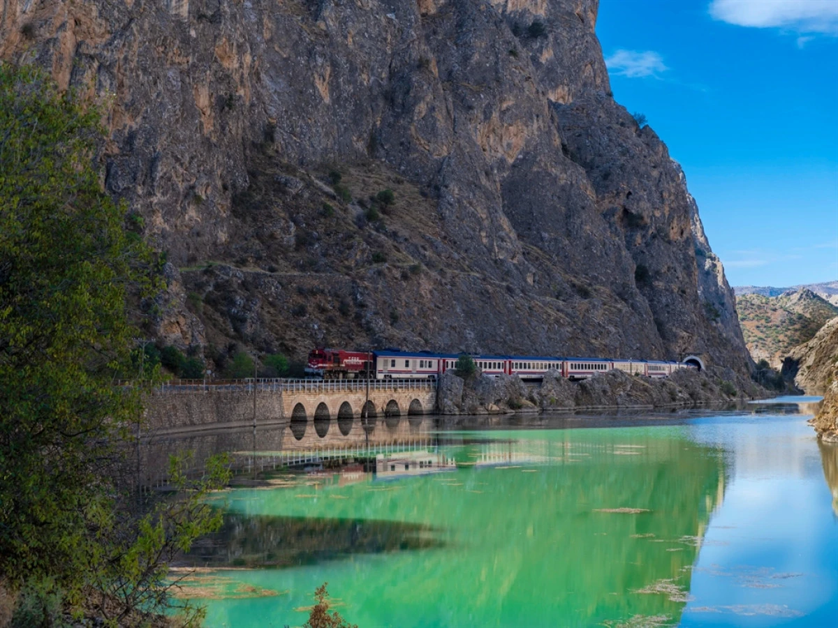 Turistik Karaelmas Ekspresi, yola çıkıyor 