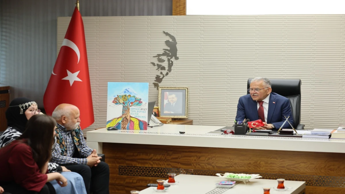 T&uuml;rk d&uuml;nyası gen&ccedil;leri, K&uuml;lt&uuml;r Başkenti Kayseri&rsquo;de Başkan B&uuml;y&uuml;kkılı&ccedil;&rsquo;ı ziyaret etti! 