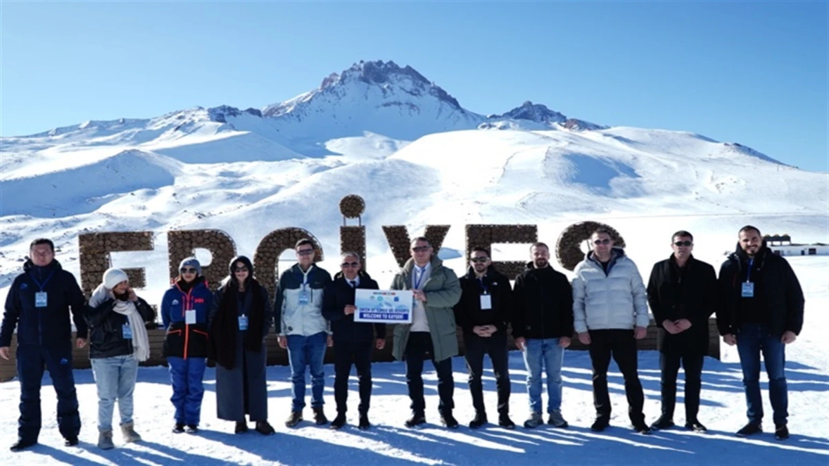 T&uuml;rk Kayak Merkezleri Birliği&rsquo;nin toplantısı Erciyes&rsquo;te yapıldı! 