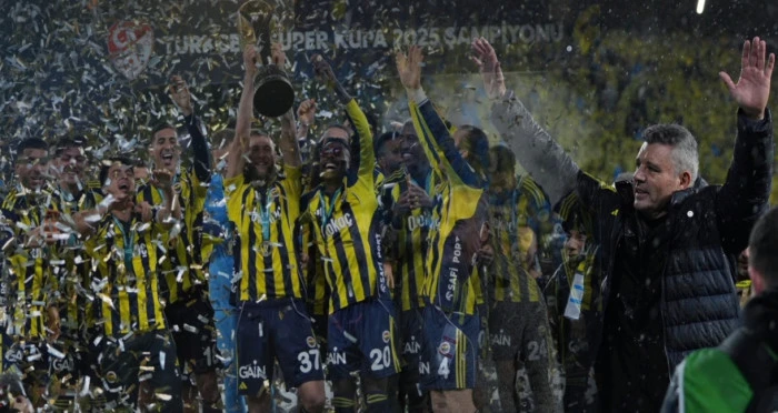 Turkcell S&uuml;per Kupa 2025&rsquo;in sahibi Fenerbah&ccedil;e oldu! 