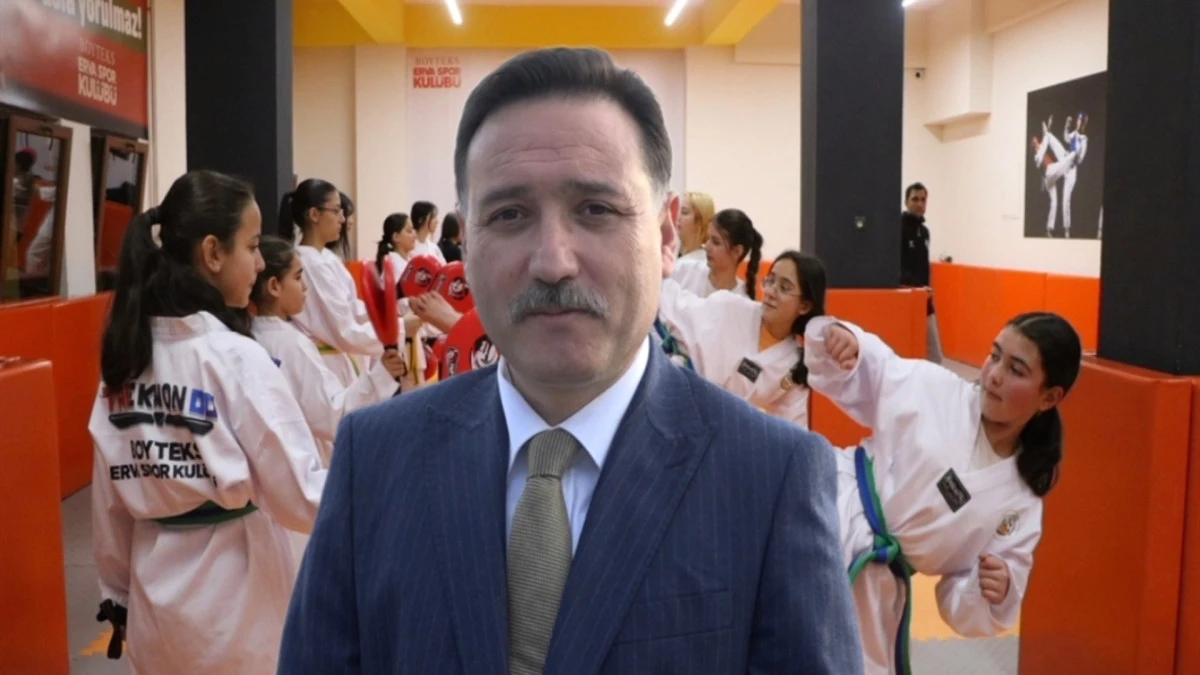 Vali G&ouml;kmen &Ccedil;i&ccedil;ek'ten Gen&ccedil;lik Seferberliği: 'ERVA' ile 16 Bin Sporcu, Sıfır Su&ccedil;!  